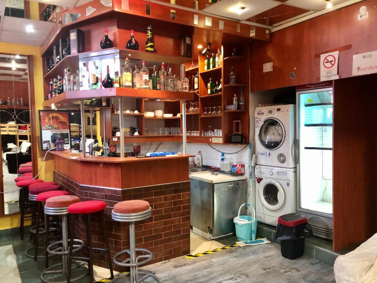 Whole Basement Former Pub2 For Stag Do, Men'S Cave Budapest Exterior foto