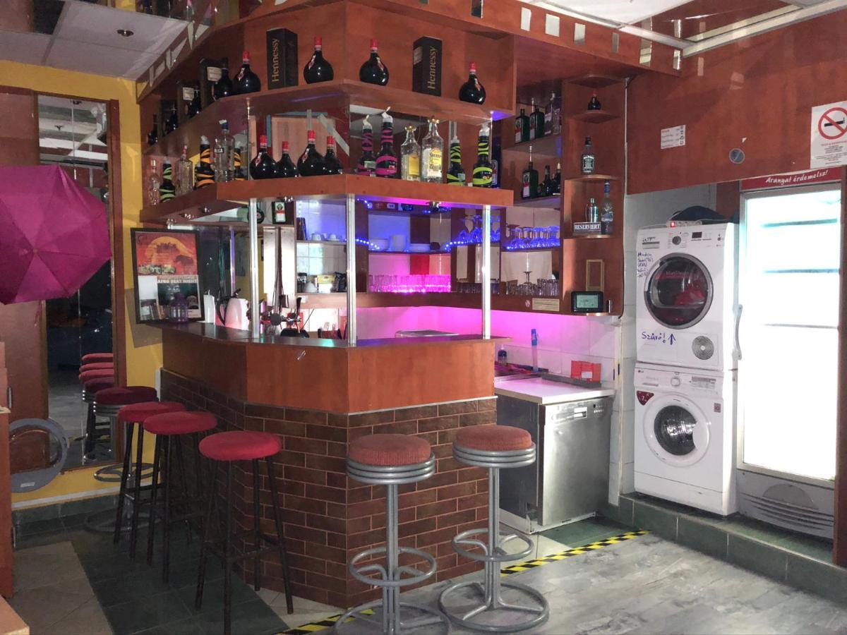 Whole Basement Former Pub2 For Stag Do, Men'S Cave Budapest Exterior foto